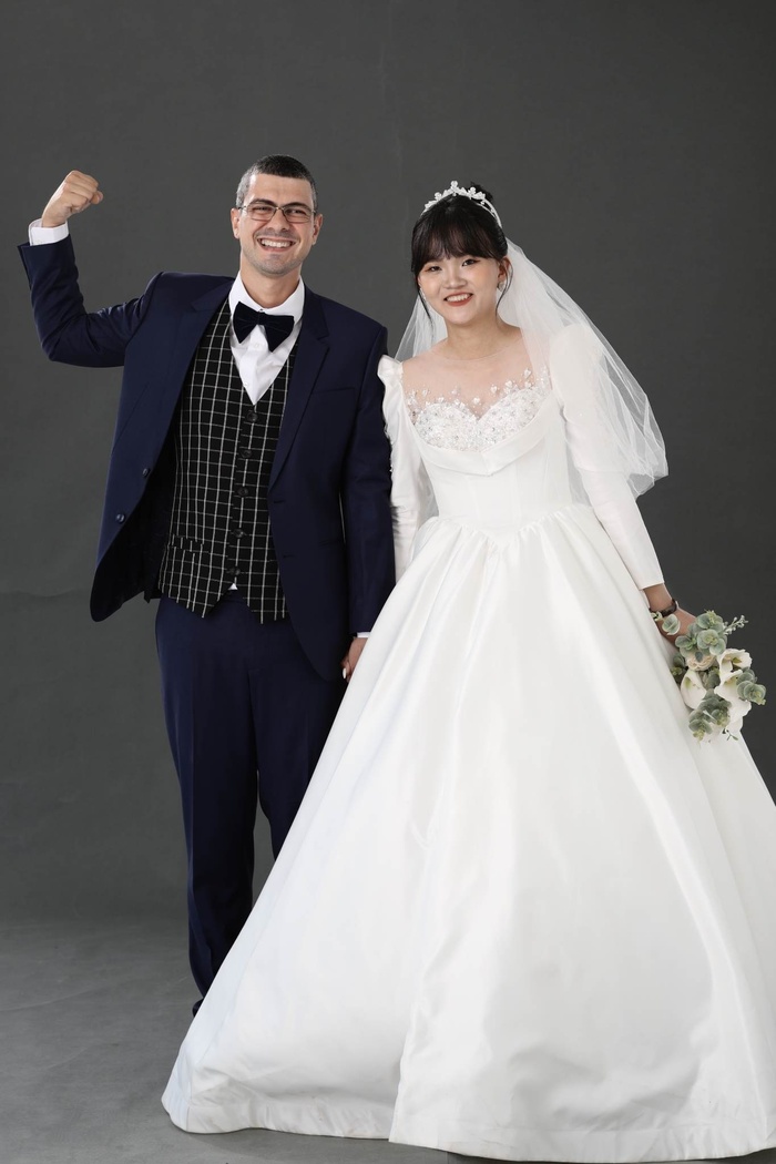 Chuyện tình ngọt ngào của cặp đôi hot tik tok Mén Cheo: Hơn 4 năm yêu đương nhưng chỉ gặp nhau 2 lần và cái kết viên mãn