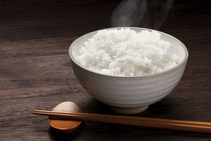 Cơm gạo lứt bao nhiêu calo? Lưu ý khi ăn các món ăn được làm từ gạo lức.