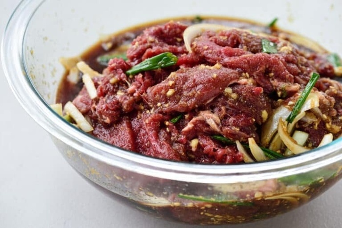 Ngày bận rộn làm cơm trộn thịt bò kiểu Hàn đơn giản, ngon hơn ngoài tiệm