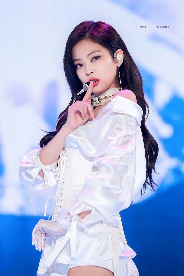 4 bông hồng xinh đẹp nhóm BLACKPINK: Đều là thiên kim tiểu thư, xuất thân từ gia đình trâm anh thế phệt