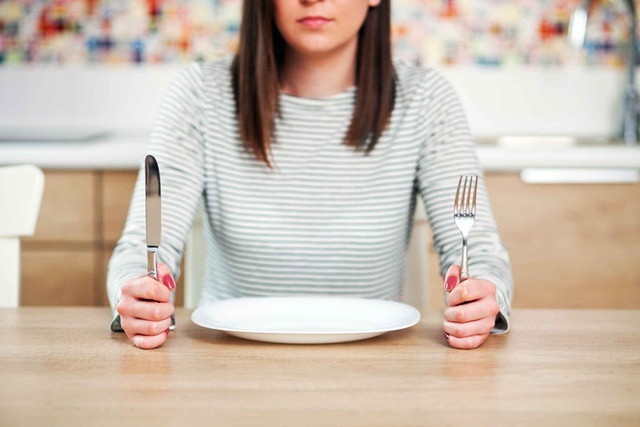 Chuyên gia hé lộ thời điểm ăn trưa tốt nhất để giảm cân