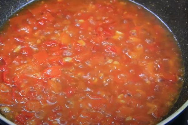 Vào bếp với món cá thu sốt cà chua đậm đà vạn người mê, nấu bao nhiêu cơm cũng không đủ