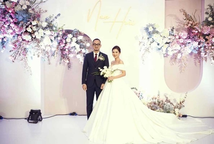 MC Thu Hoài sau 4 năm thành hôn: Được chồng doanh nhân yêu chiều, không áp lực chuyện mẹ chồng nàng dâu
