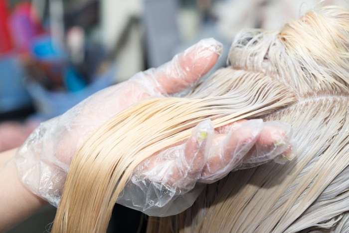 Cách tự nhuộm tóc tại nhà an toàn không hỏng tóc với những mẹo sau
