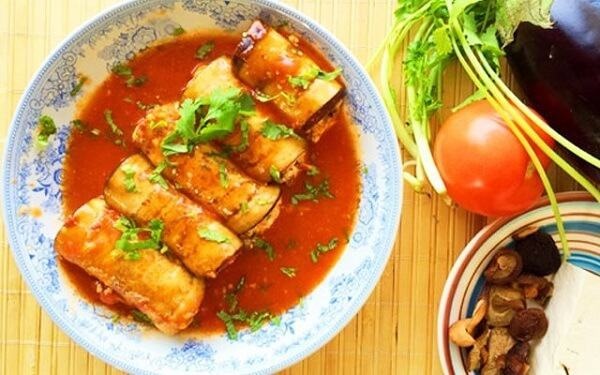 Gợi ý bạn 4 món ngon mắt và lạ miệng từ cà tím, mọi người tranh nhau gắp